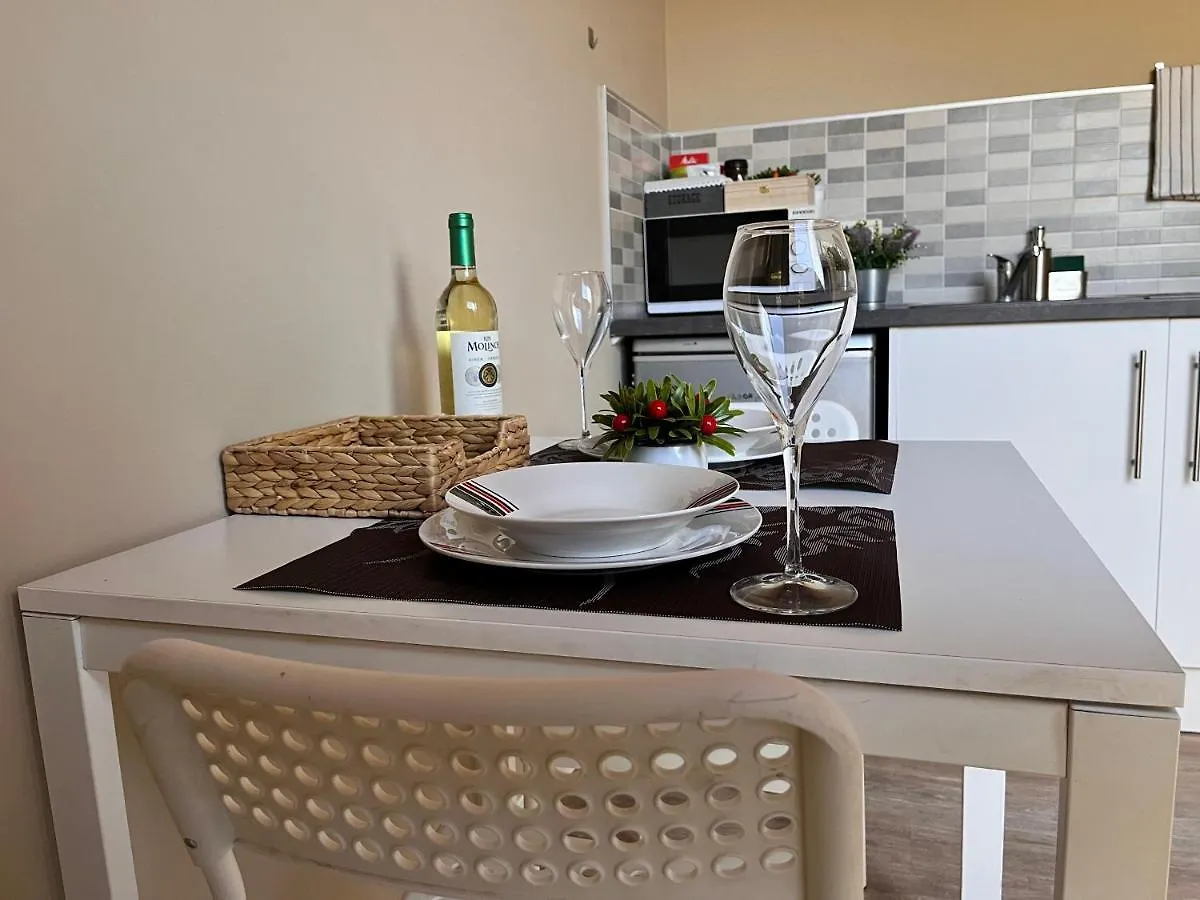 Camping Hotel Residencial giganteide pura naturaleza Santiago del Teide